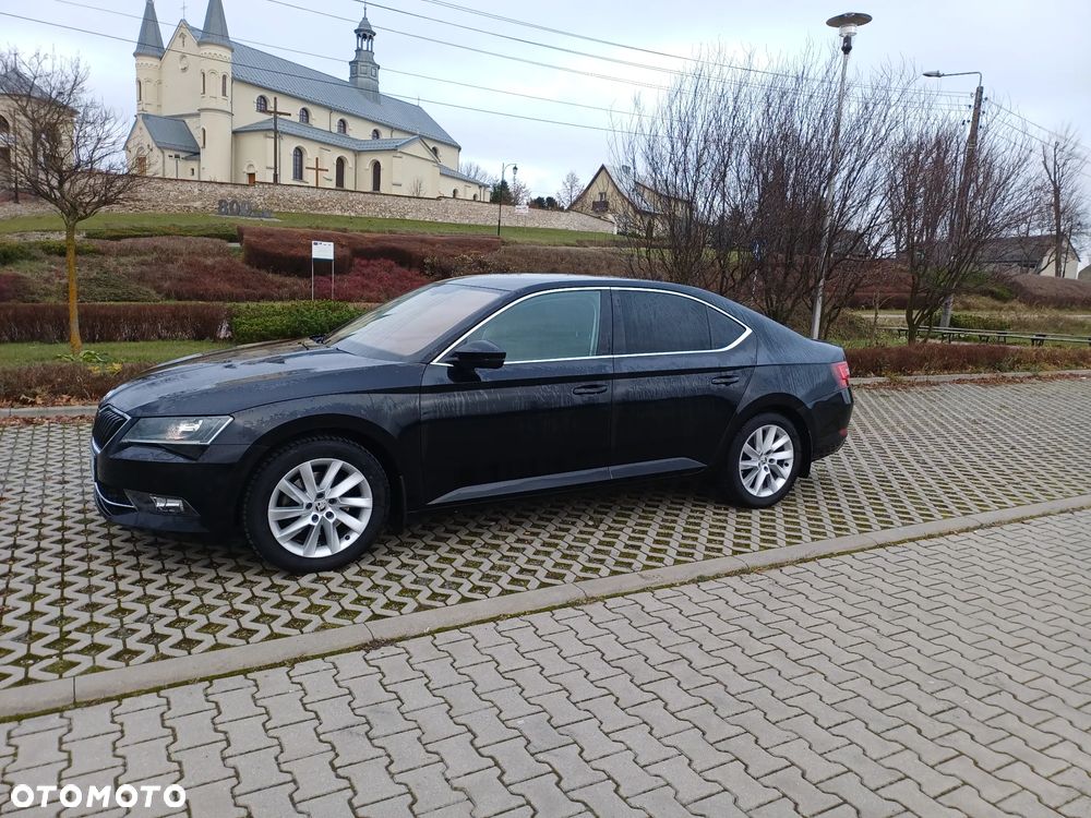 Skoda Superb 2.0 TDI Ambition - 1
