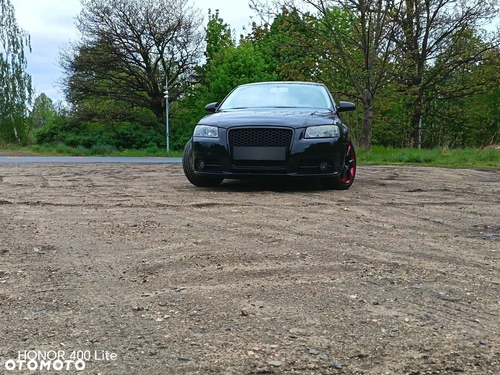 Audi A3 3-drzwiowe 2.0 FSI Ambiente - 1