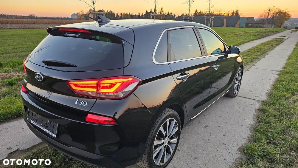 Hyundai i30 1.4 T-GDI Premiere Luxury DCT - 7