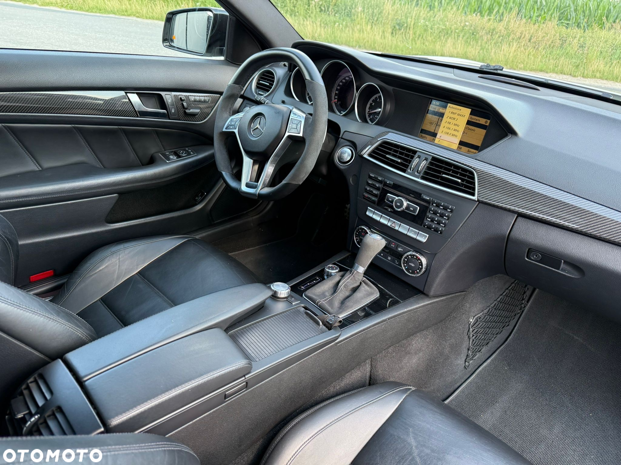Mercedes-Benz Klasa C 63 AMG Coupe AMG SPEEDSHIFT MCT AMG Performance Package - 39