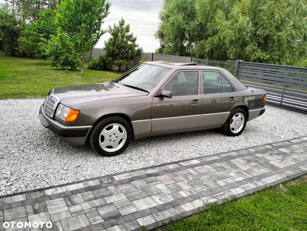 Mercedes-Benz W124 (1984-1993) - 1