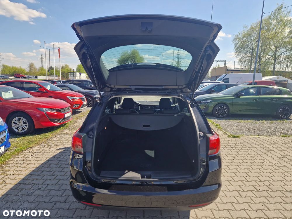 Opel Astra 1.2 T Ultimate S&S - 8