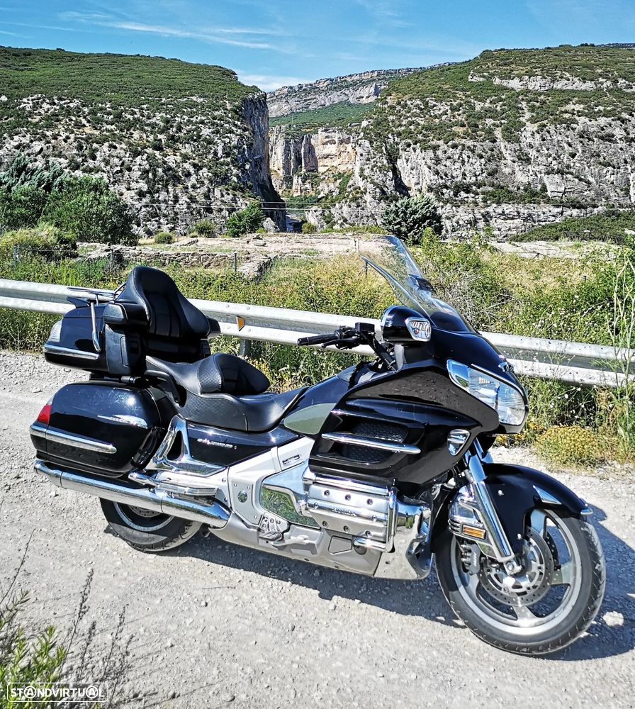 Honda Goldwing - 1