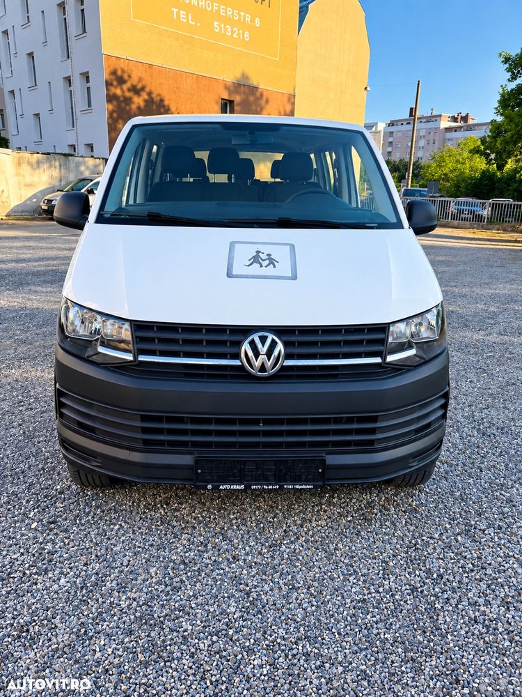 Volkswagen Transporter - 1