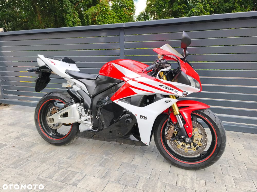 Honda CBR - 17
