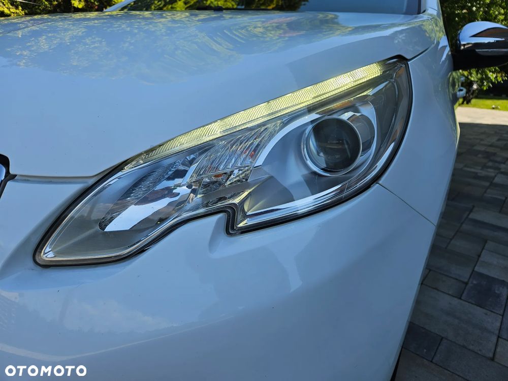 Peugeot 2008 1.6 VTi Allure - 16