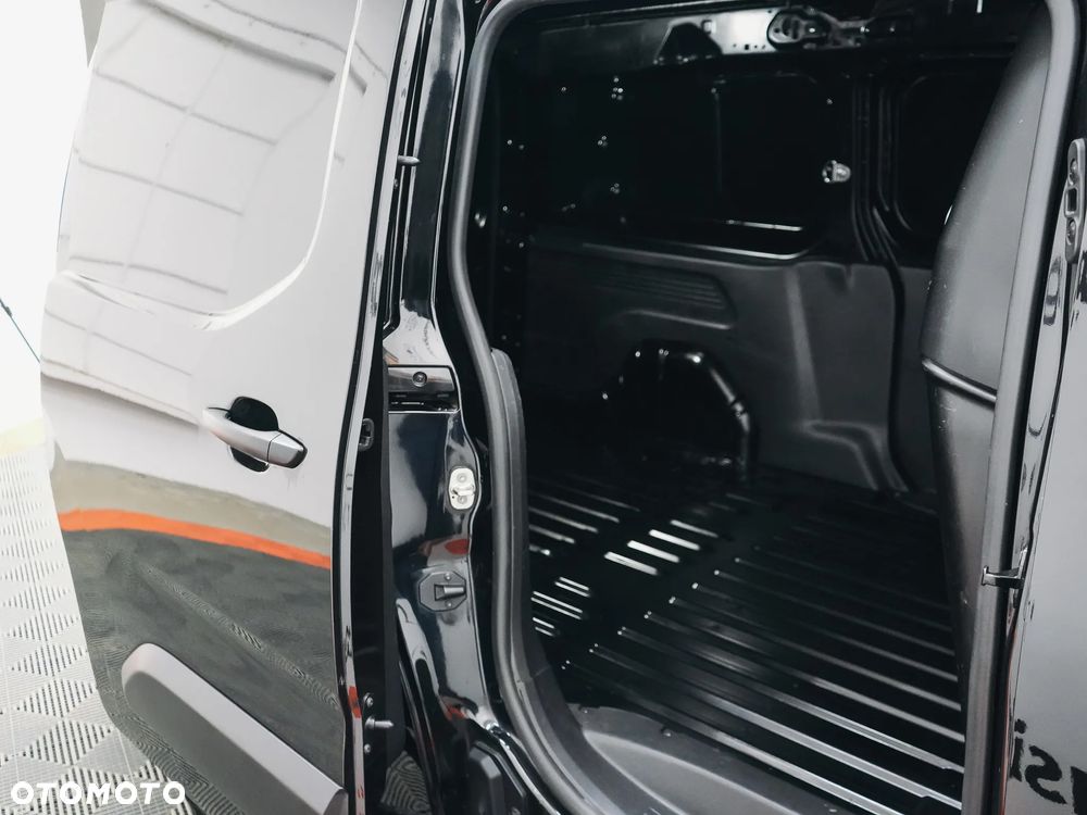 Peugeot Partner - 32