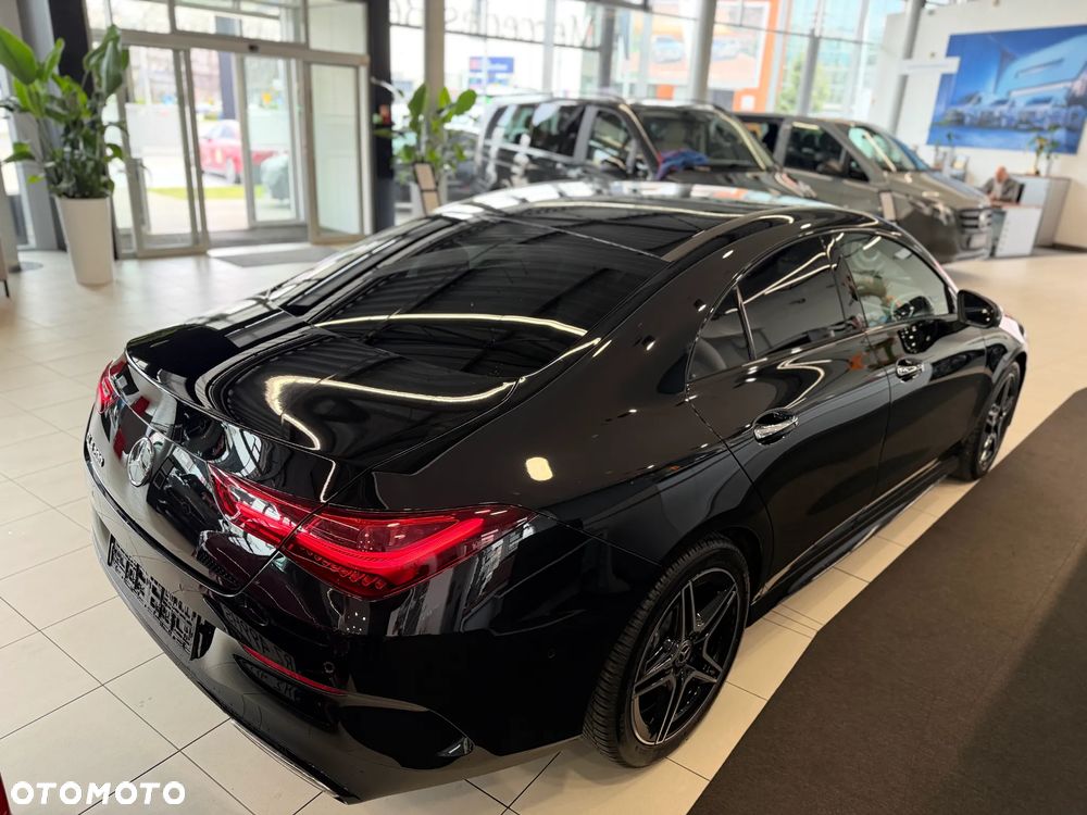 Mercedes-Benz CLA 200 AMG Line 7G-DCT - 2