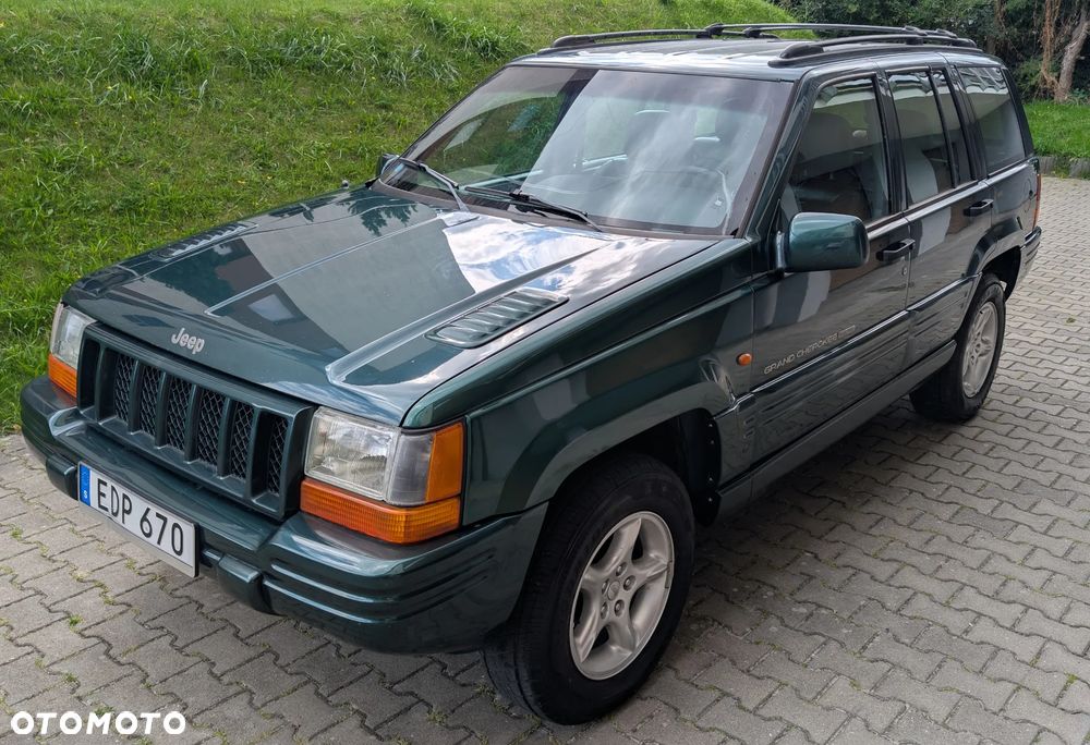 Jeep Grand Cherokee - 27