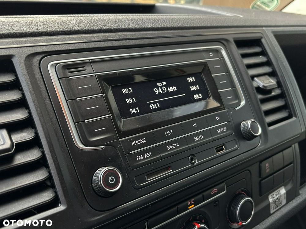 Volkswagen Transporter - 15