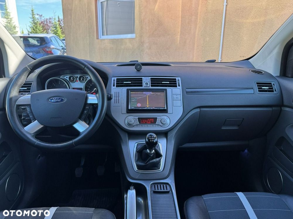 Ford Kuga - 18