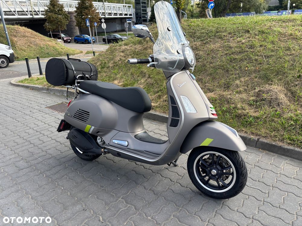 Vespa GTS - 5