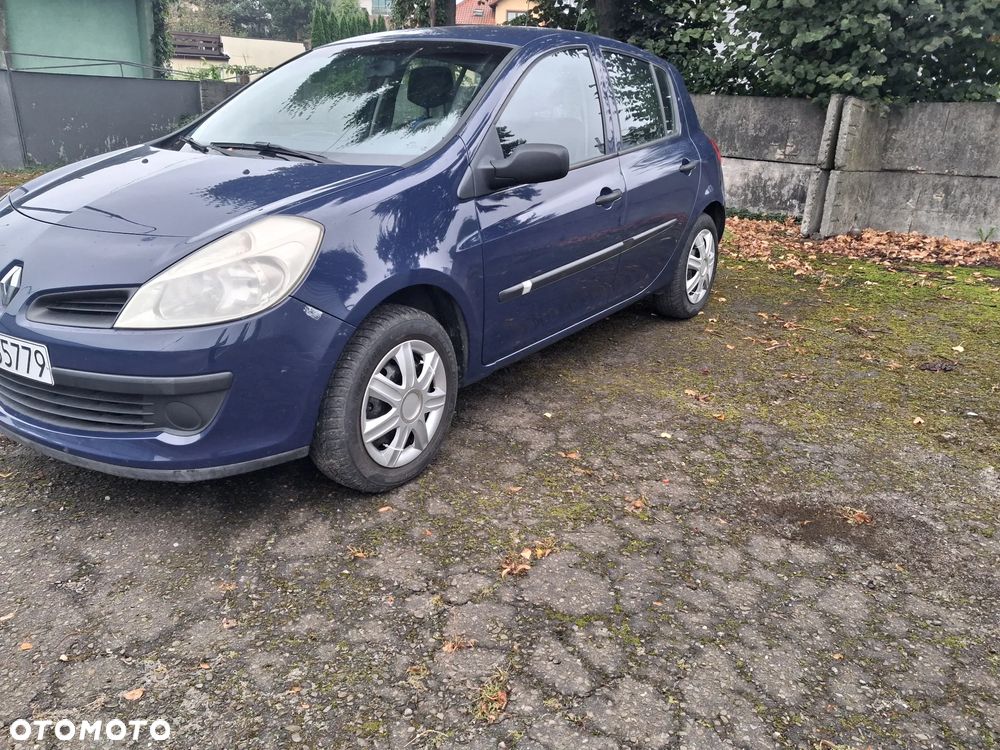 Renault Clio 1.2 16V Alize - 1