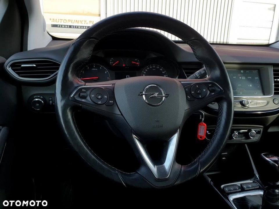 Opel Crossland X - 12