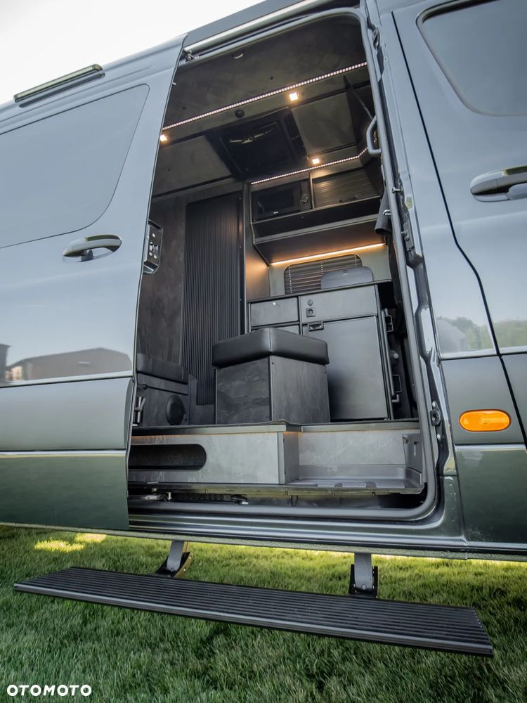 Mercedes-Benz Sprinter - 15