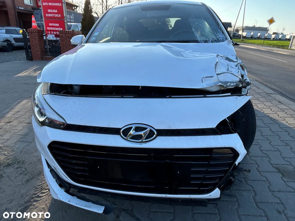 Hyundai i20 - 25