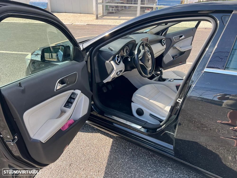 Mercedes-Benz A 180 - 11