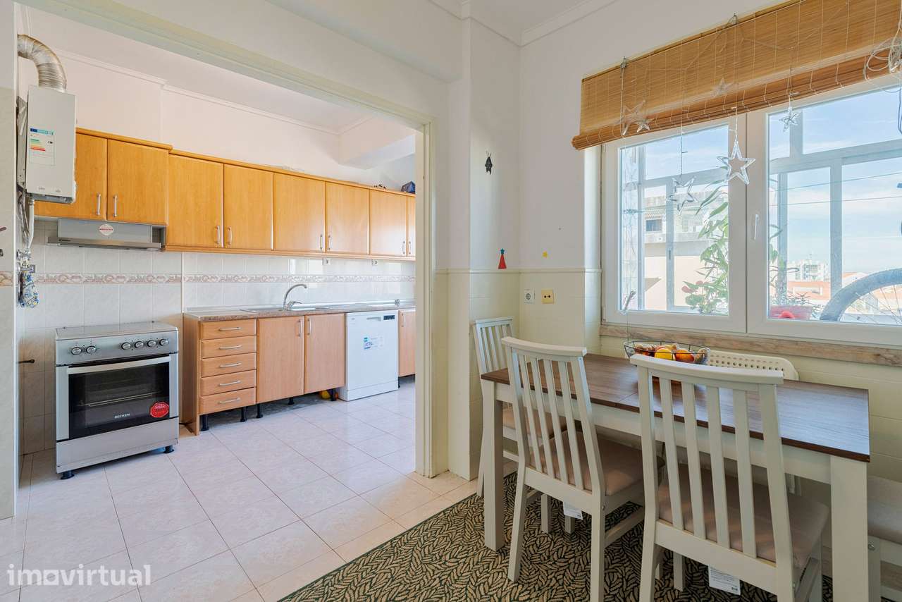 LARANJEIRO - Apartamento T4 ZONA METRO