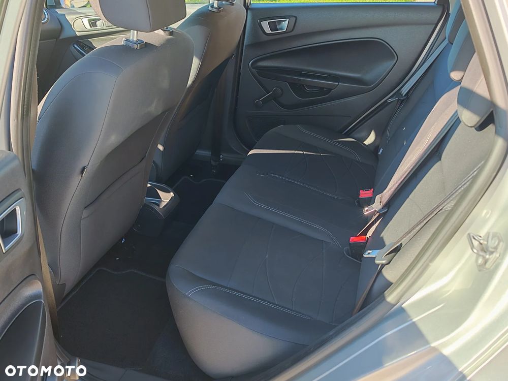 Ford Fiesta 1.6 TDCI Champions Edition - 9