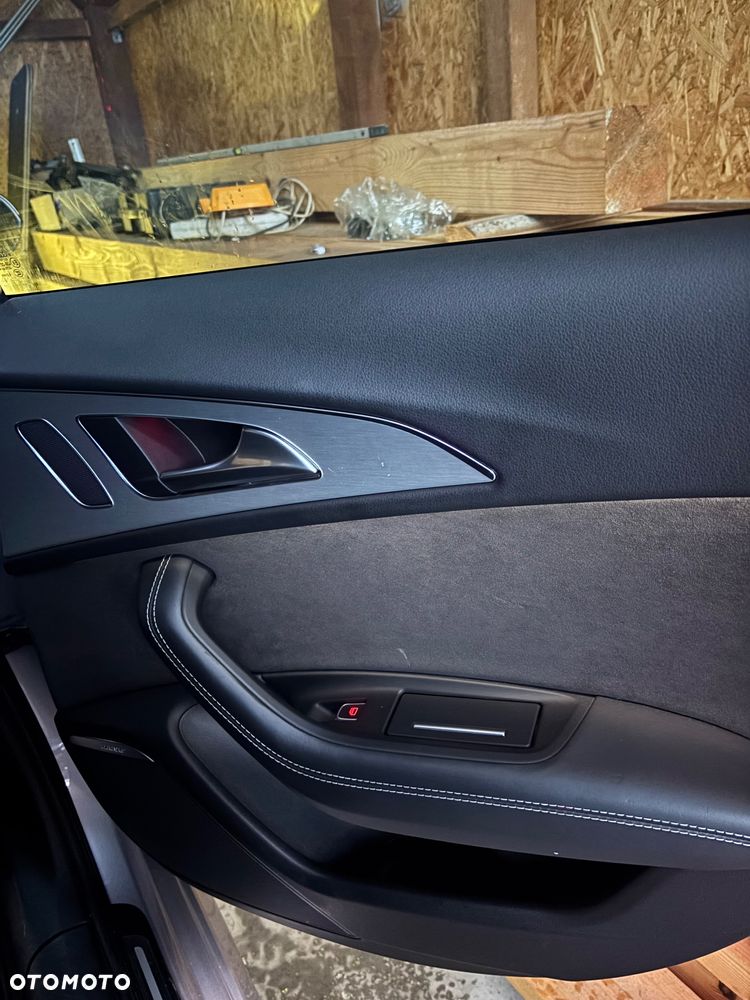 Audi A6 Avant 3.0 TDI quattro S tronic - 21