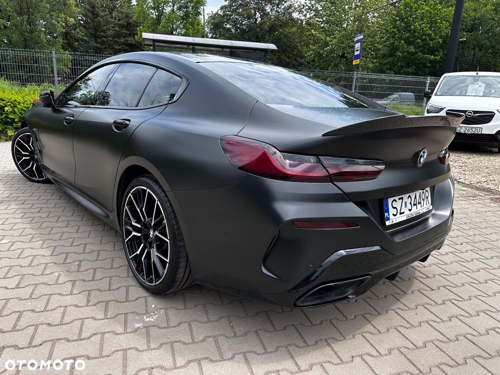 BMW Seria 8 - 13