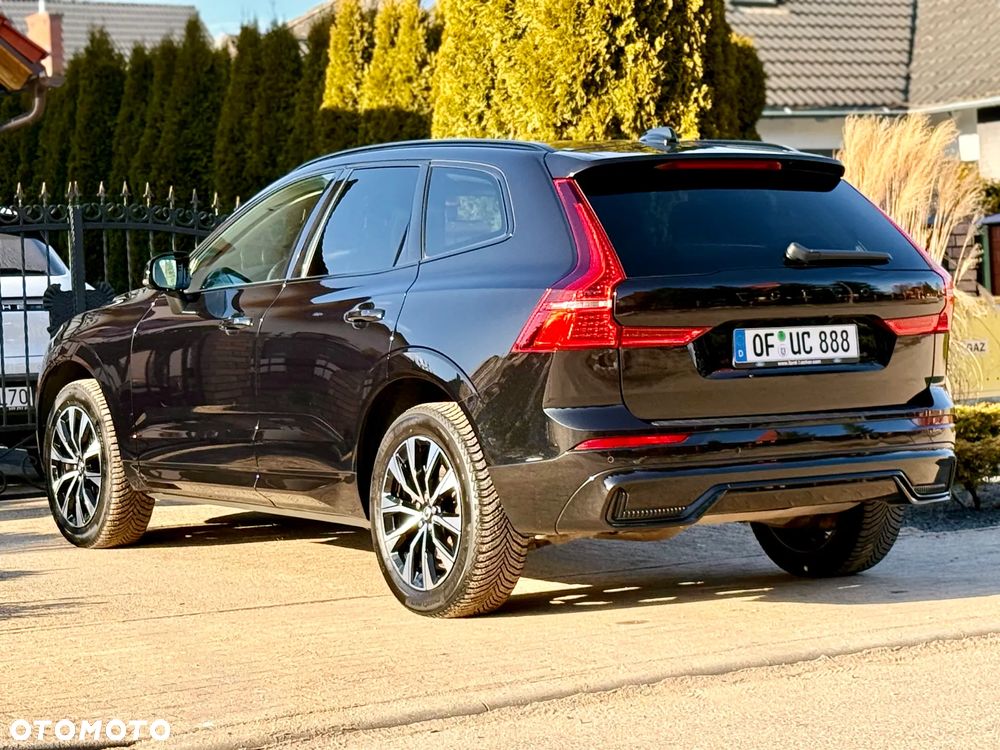 Volvo XC 60 B4 D AWD Geartronic Momentum Pro - 9