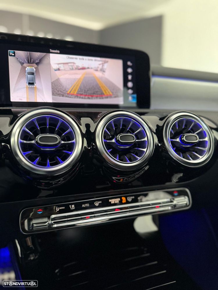 Mercedes-Benz A 250 e AMG Line - 17