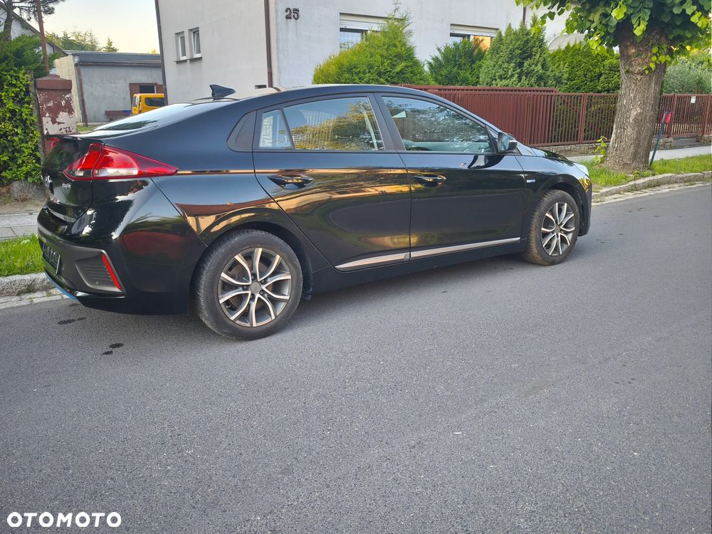 Hyundai IONIQ 1.6 GDI Style - 9