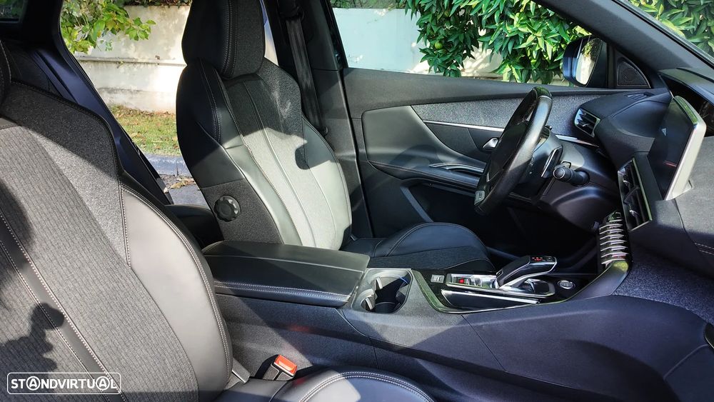 Peugeot 3008 1.5 BlueHDi GT Line EAT8 - 17