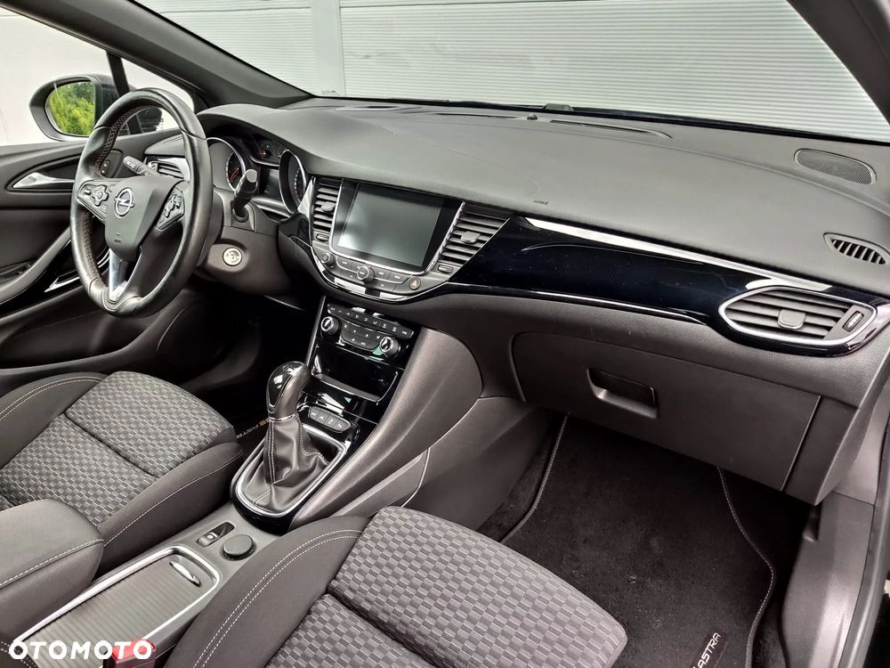 Opel Astra 1.4 Turbo Start/Stop Dynamic - 11