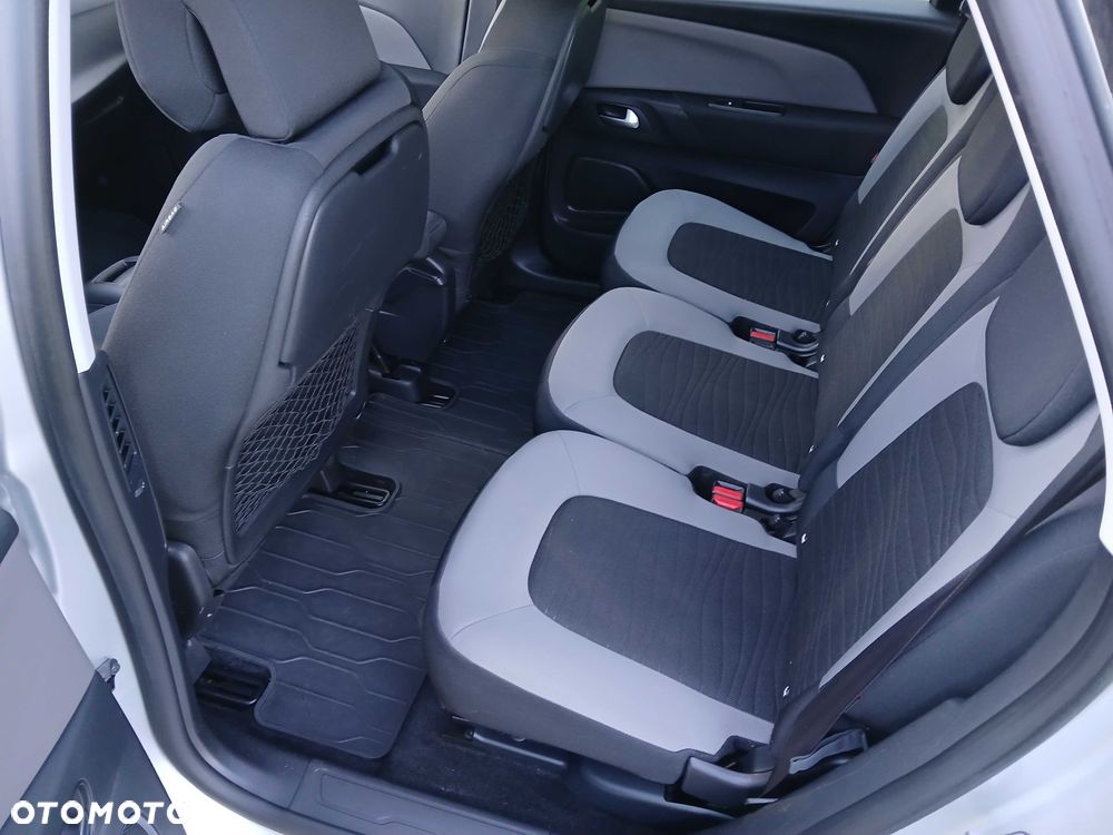 Citroën C4 Picasso - 8