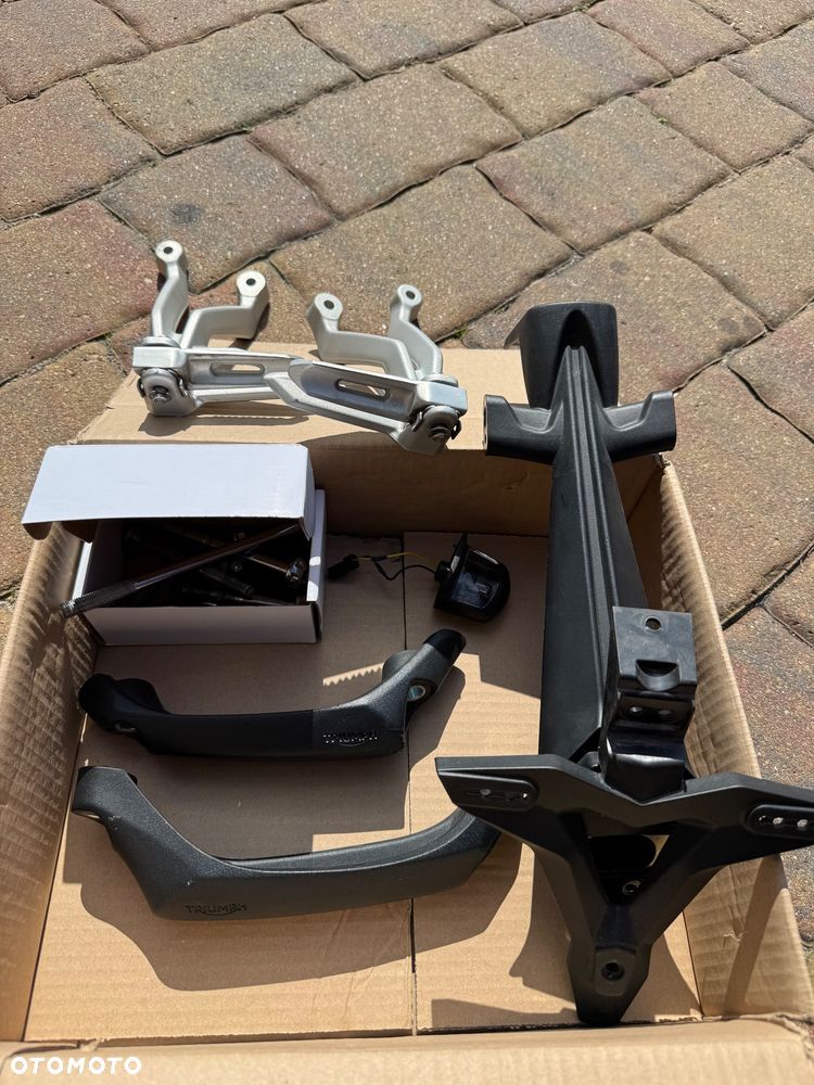 Triumph Street Triple - 16
