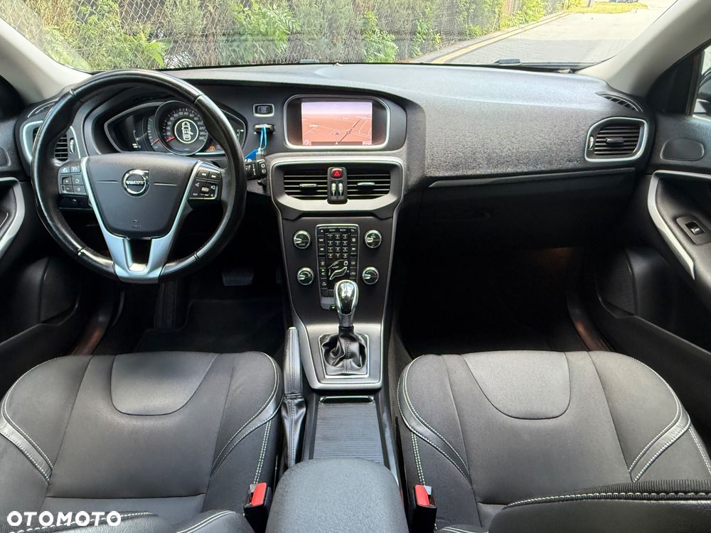 Volvo V40 D2 Geartronic Momentum - 31