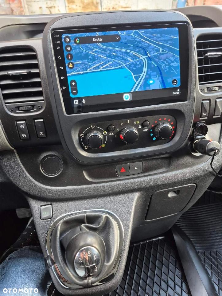 Renault Trafic - 21