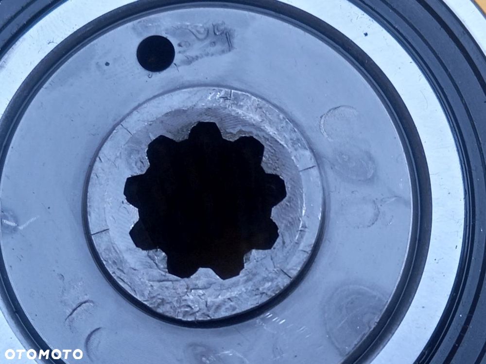 Elementy napędu pompy hydraulicznej Deutz Fahr Agrotron 180.7 Profiline - 11