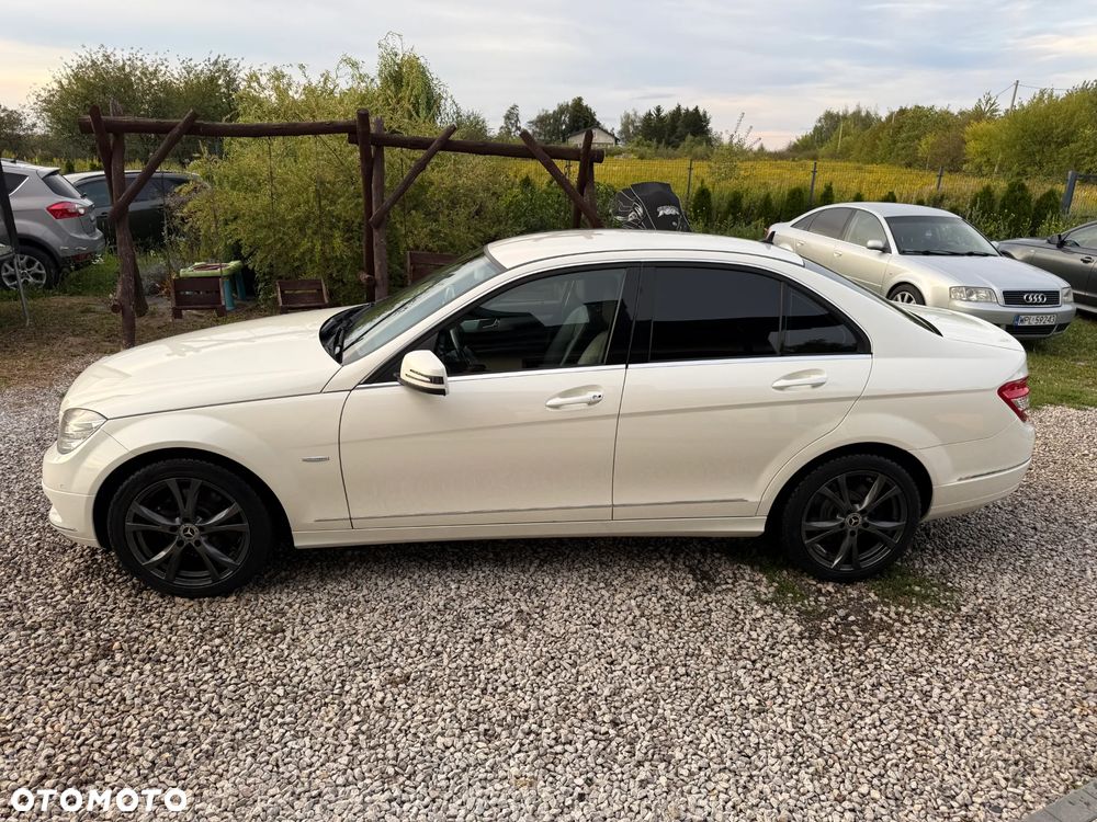 Mercedes-Benz Klasa C 250 CDI Avantgarde Edition - 16