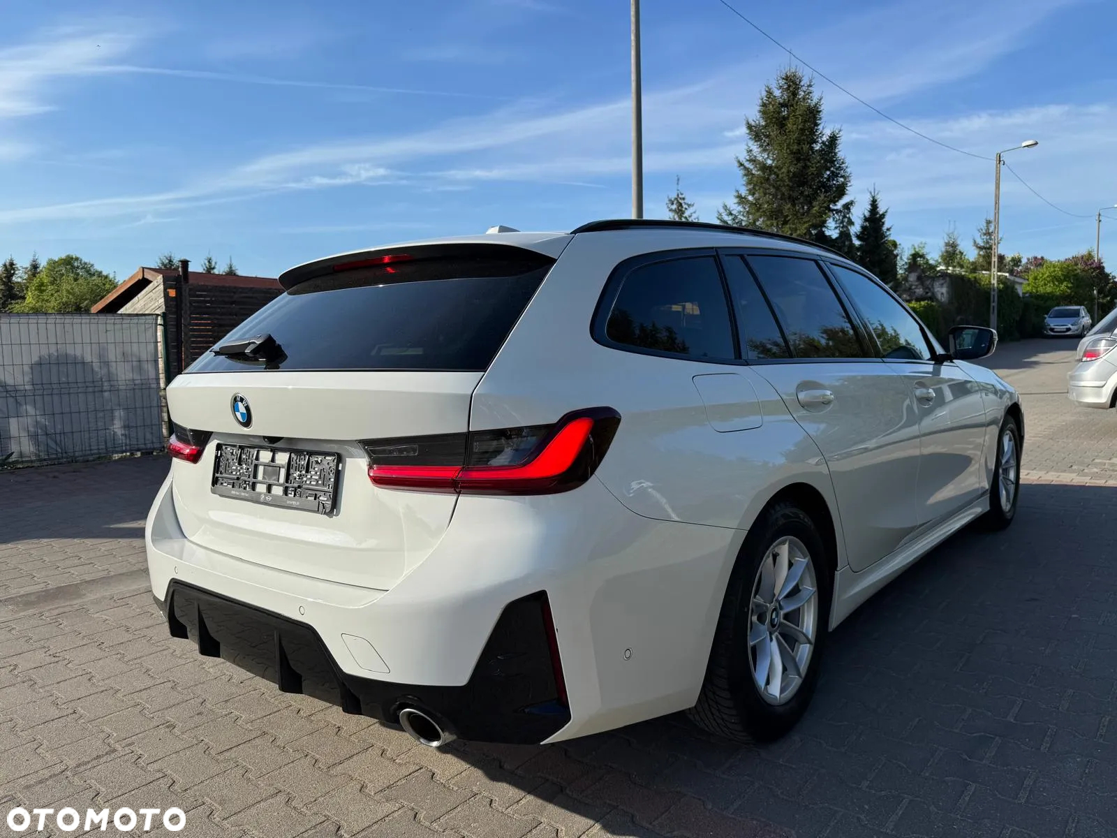 BMW Seria 3 320i Touring M Sport - 2