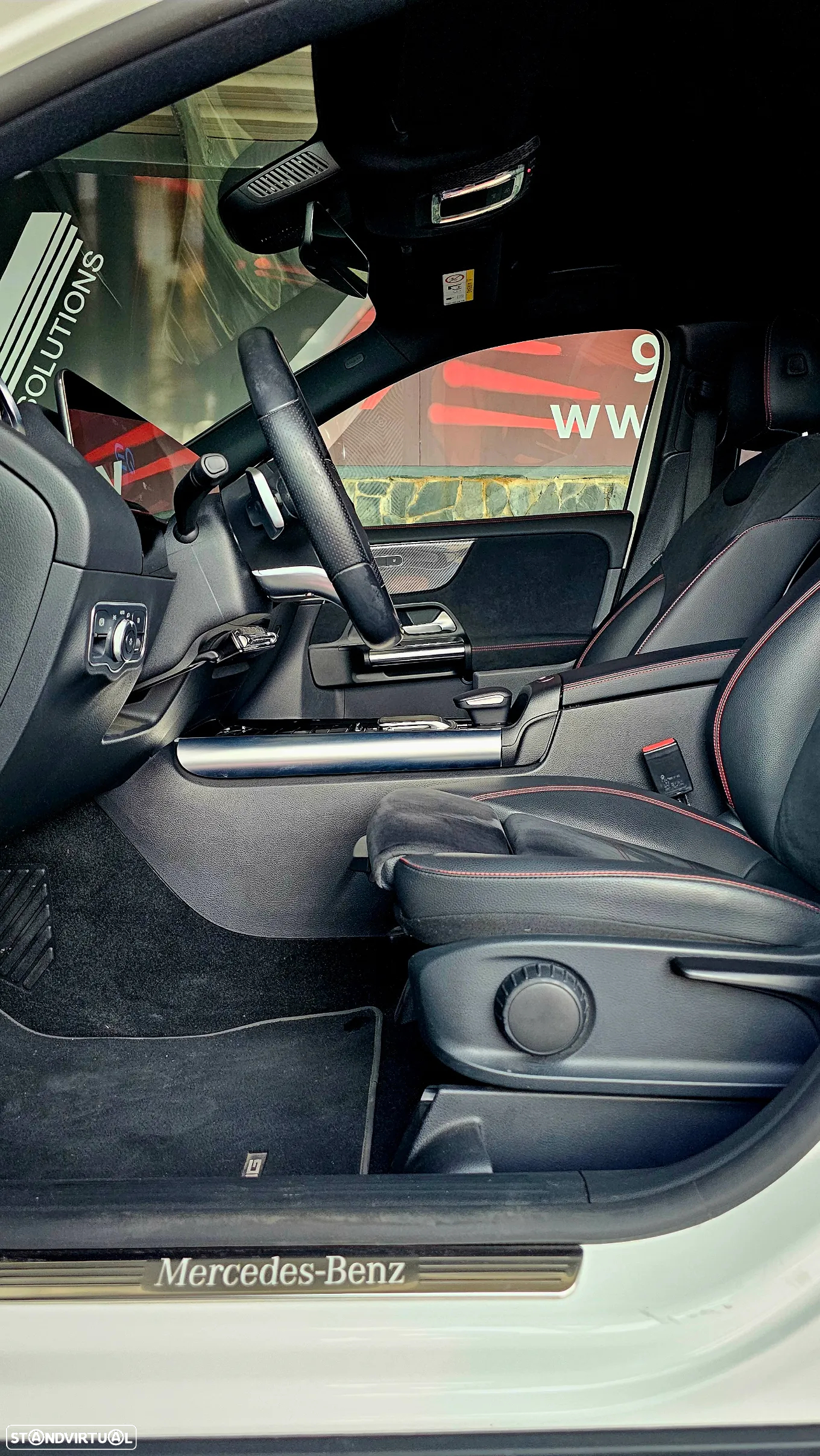 Mercedes-Benz GLA 250 e AMG Line - 54