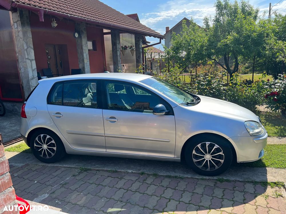 Volkswagen Golf 1.6 Comfortline - 3