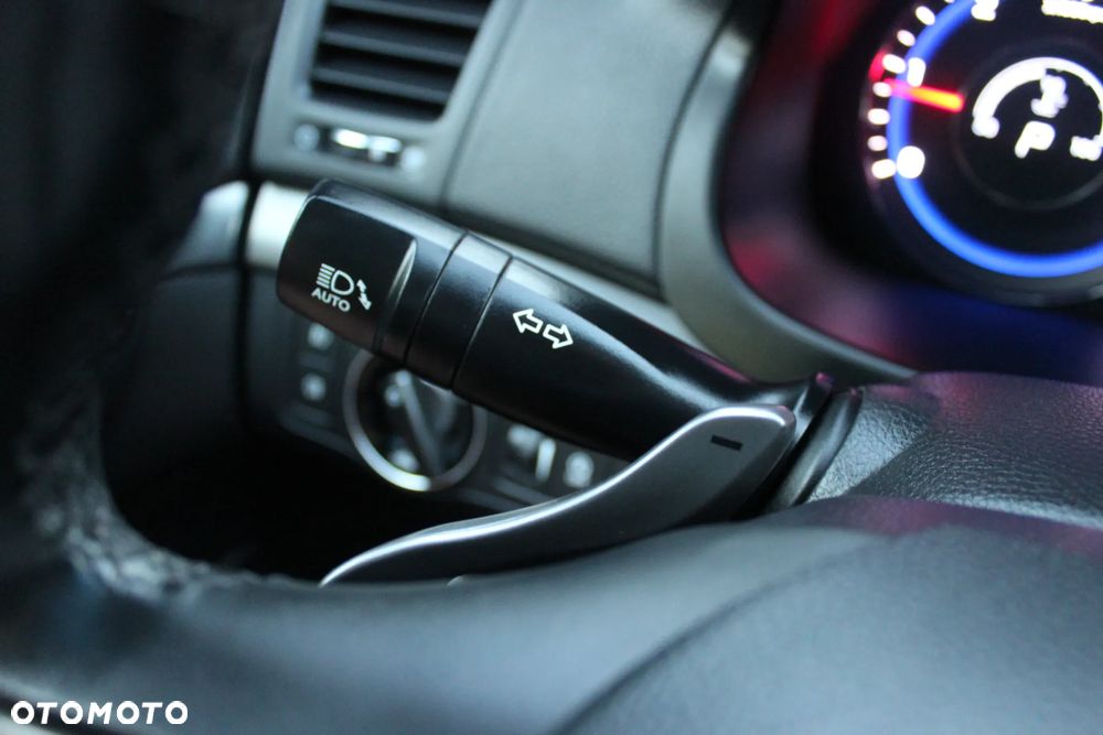 Hyundai i40 Kombi 1.7 CRDi DCT Premium - 23