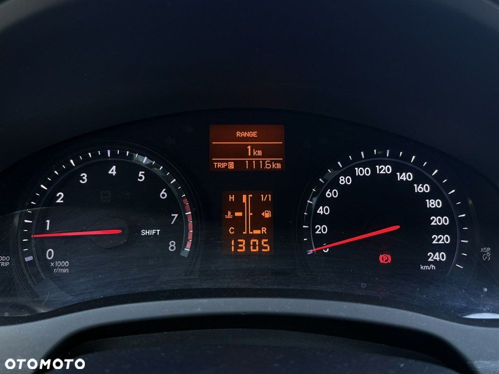Toyota Avensis 1.8 Premium - 19