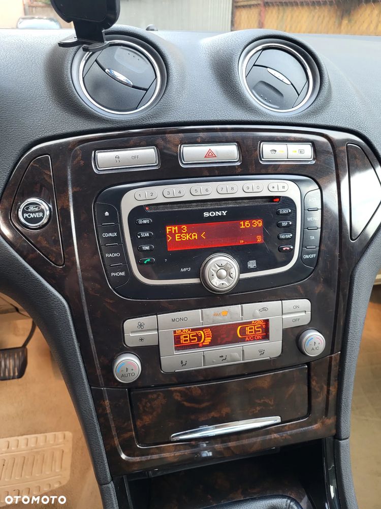 Ford Mondeo 2.0 TDCi Black Magic - 19