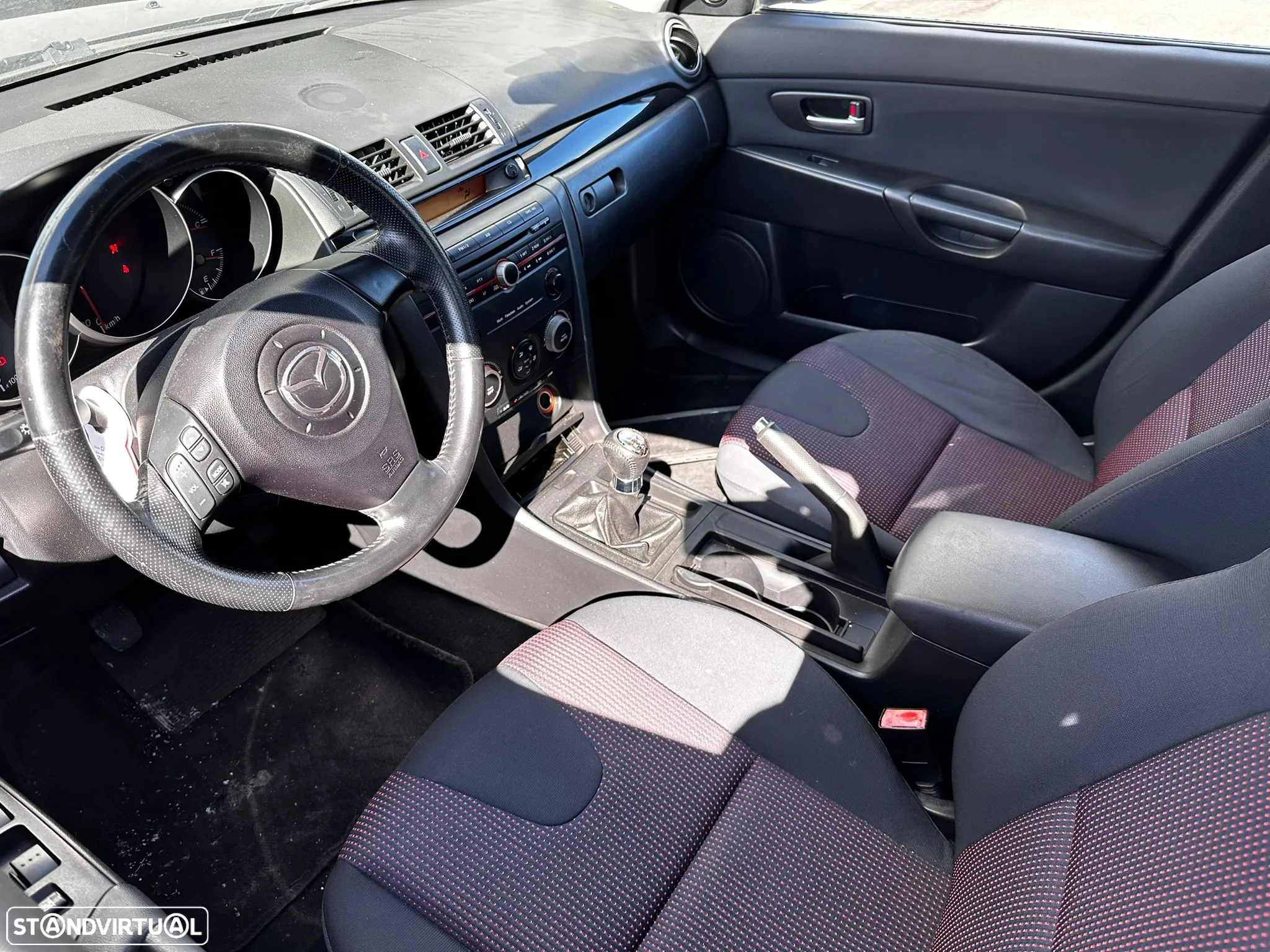 Mazda 3 1.6i de 2004 para peças - 3