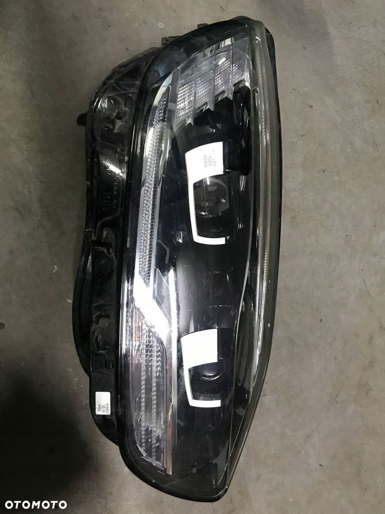 SCENIC IV 4 FULL LED LAMPA PRAWA PRZÓD 260102691R - 1