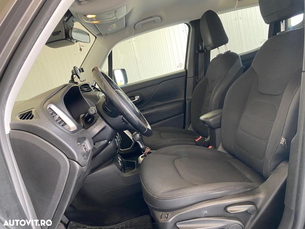 Jeep Renegade - 15