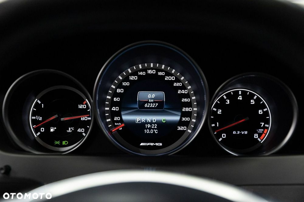 Mercedes-Benz Klasa C 63 AMG 7G-TRONIC Performance Plus SPORT EDITION - 40