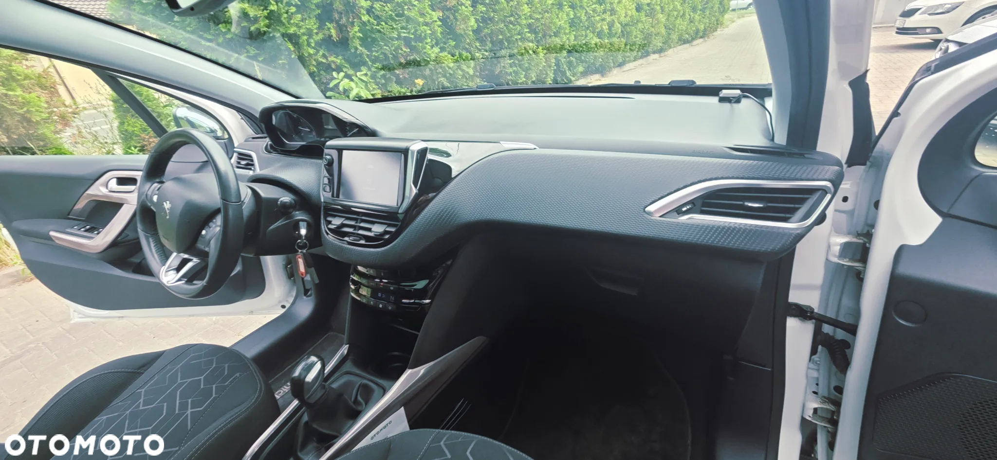 Peugeot 2008 PureTech 82 Allure - 38