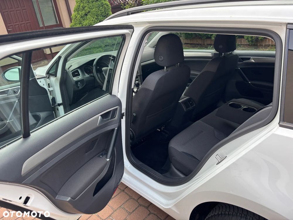 Volkswagen Golf 1.6 TDI BlueMotion Trendline - 6