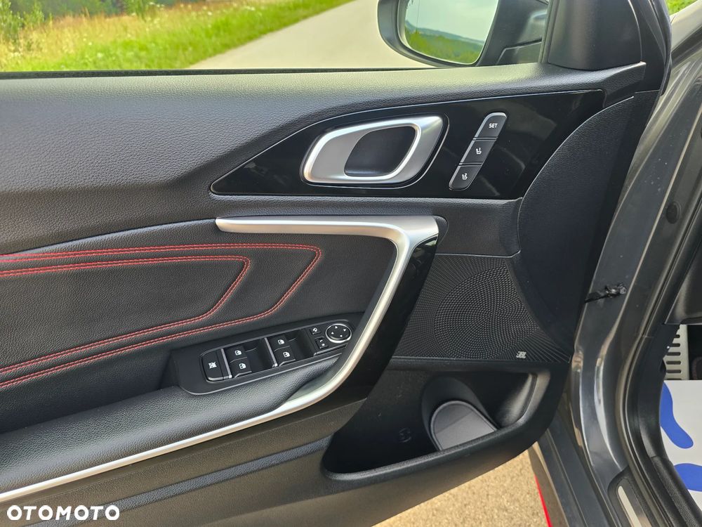 Kia ProCeed 1.6 T-GDI DCT7 OPF GT - 10