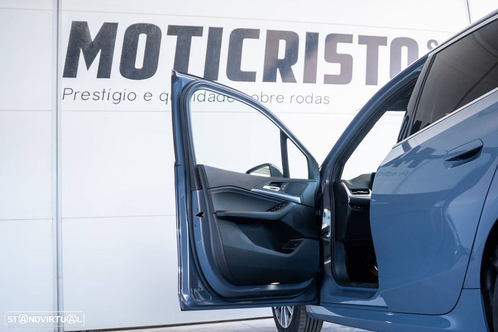 BMW 225xe Active Tourer - 12